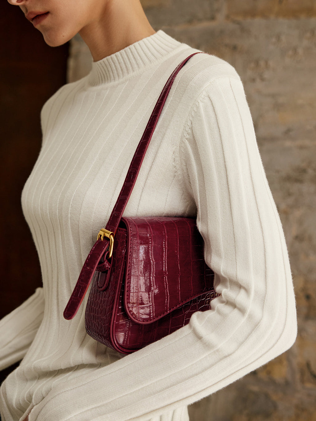 Croc Pattern Shoulder Bag | Wine Red Vegan Leather Design