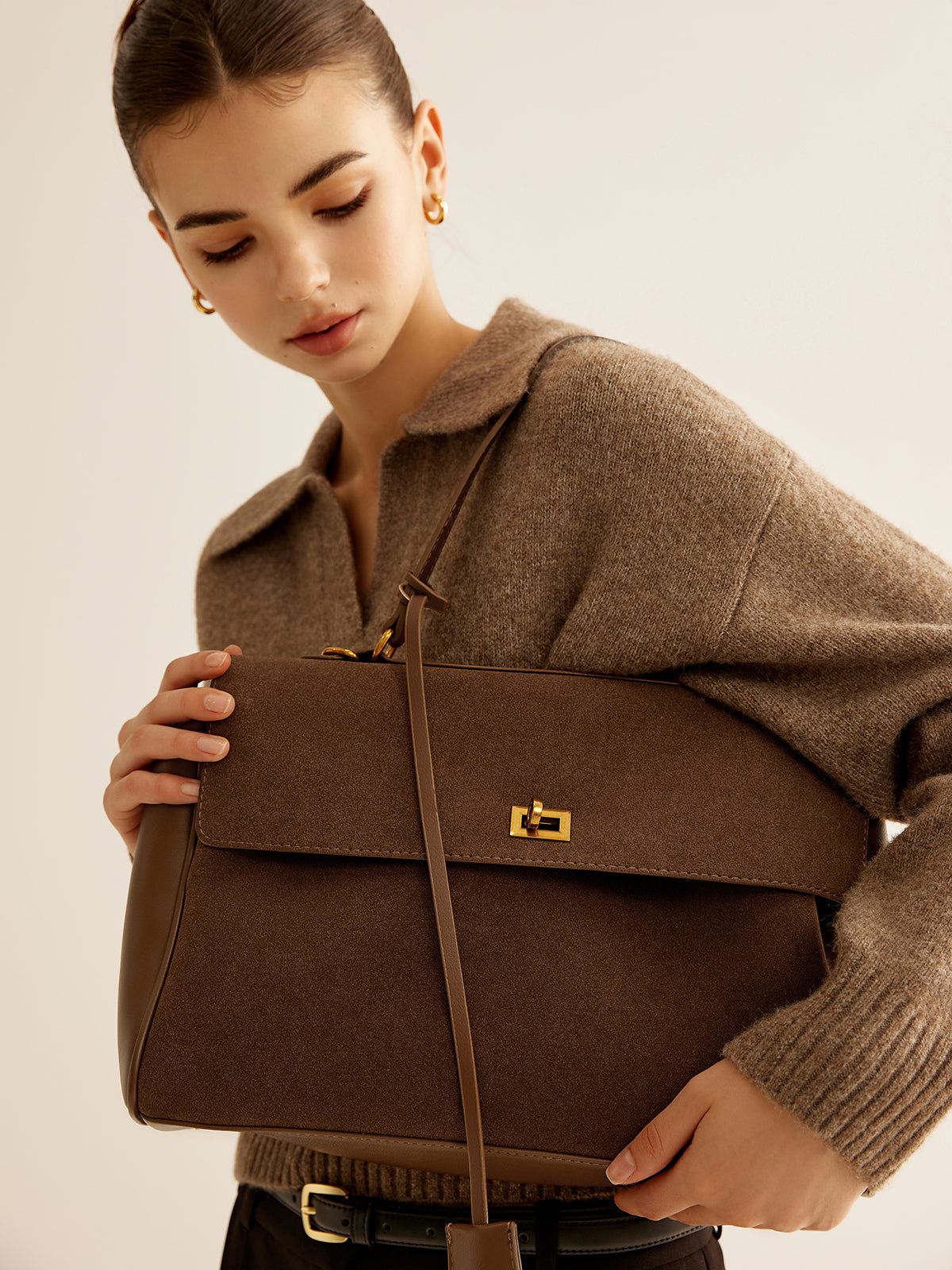 Classic Suede Shoulder Bag | Structured Flap Design