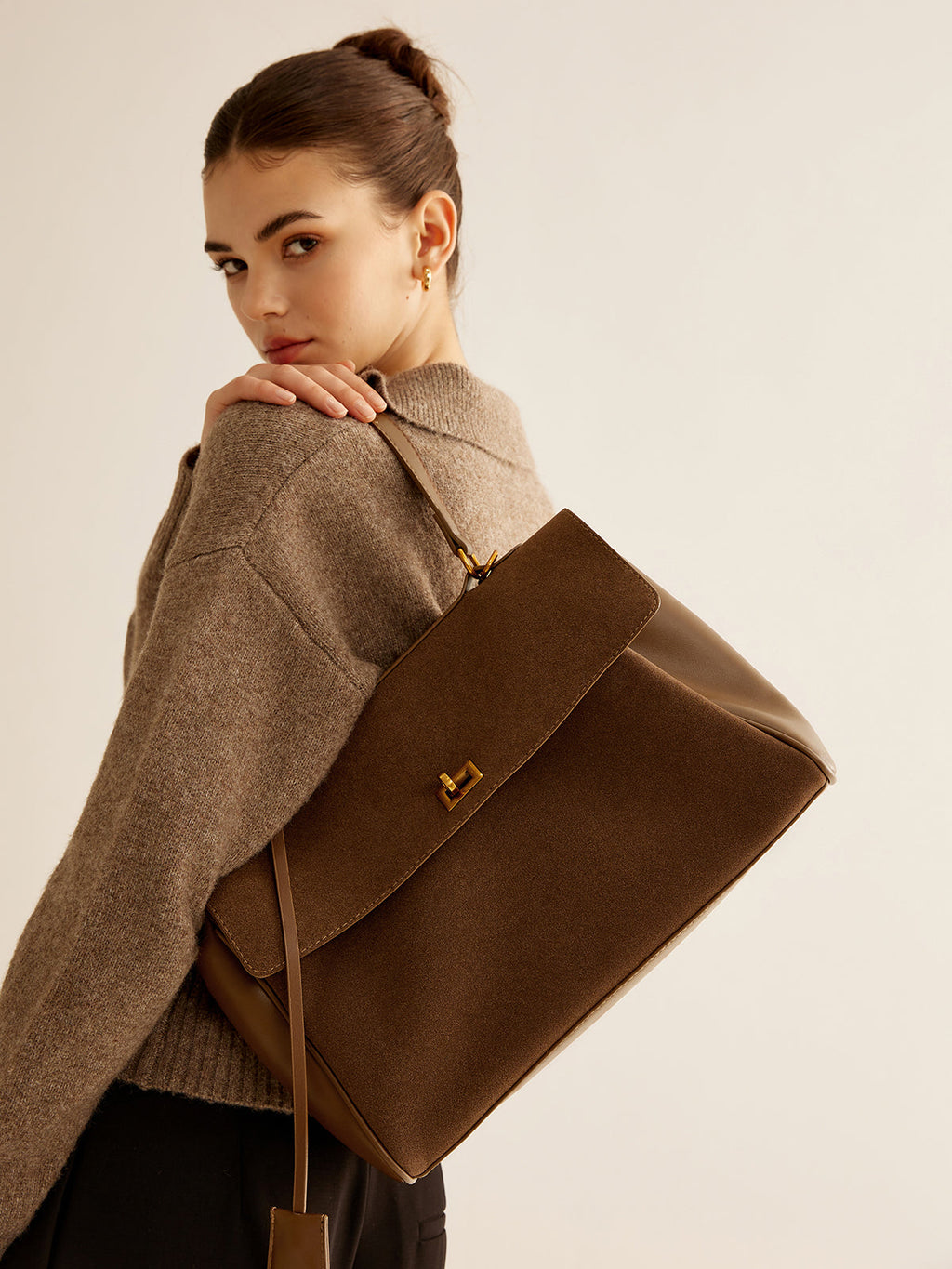 Classic Suede Shoulder Bag | Structured Flap Design