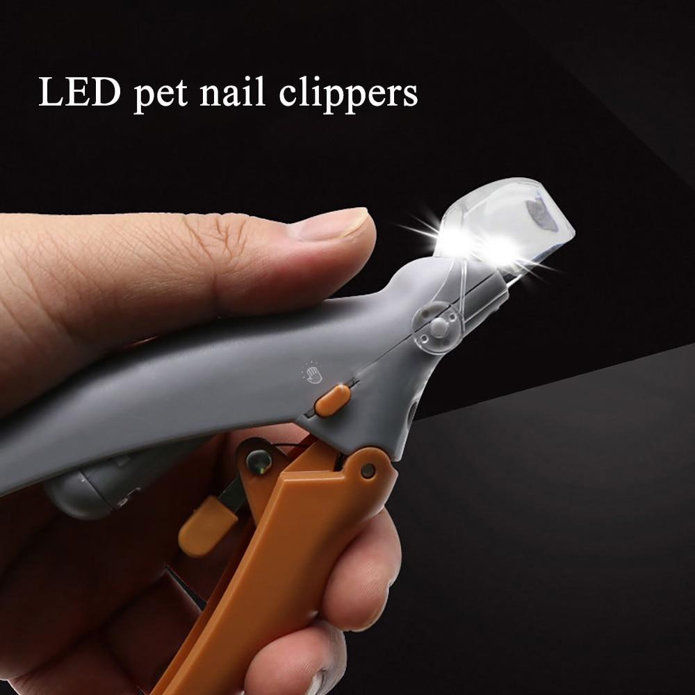 LED Pet Nail Clippers | 5x Magnification with Safety Guard