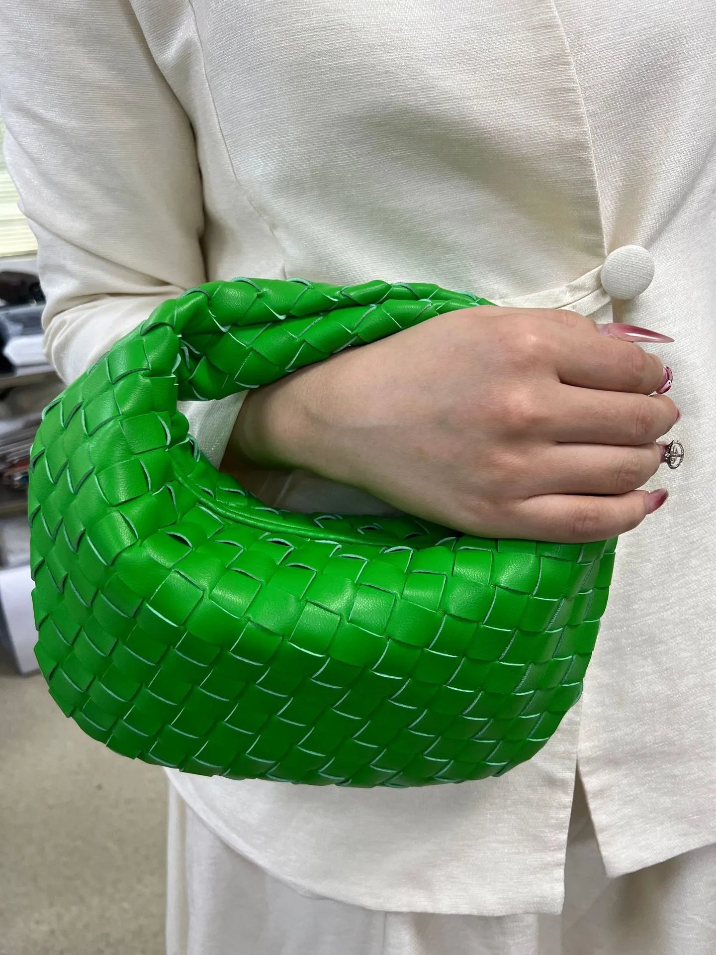 Woven Leather Hobo Bag | Intrecciato Pattern Design