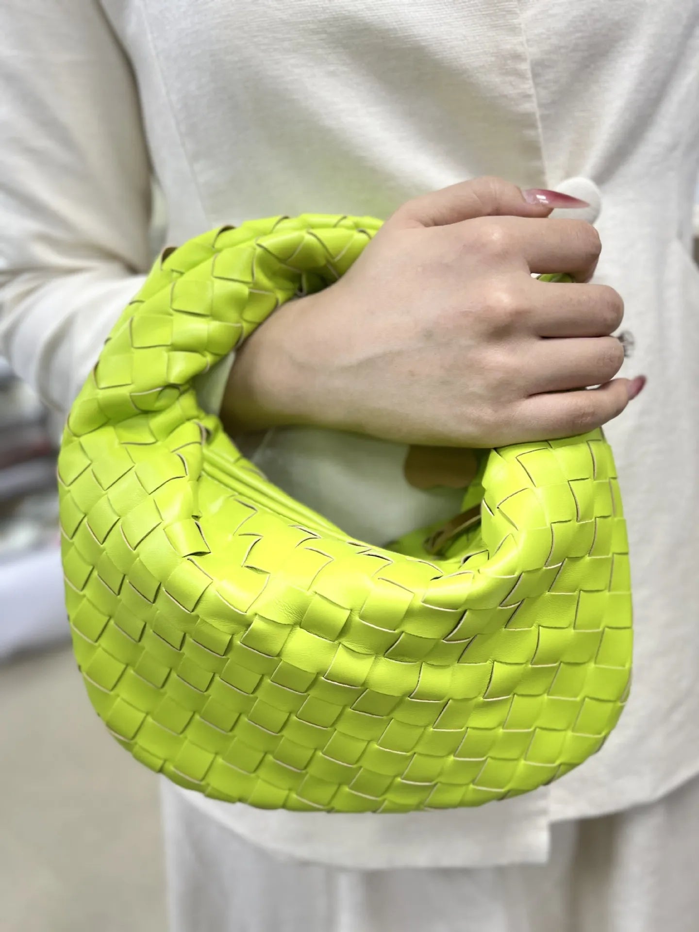 Woven Leather Hobo Bag | Intrecciato Pattern Design