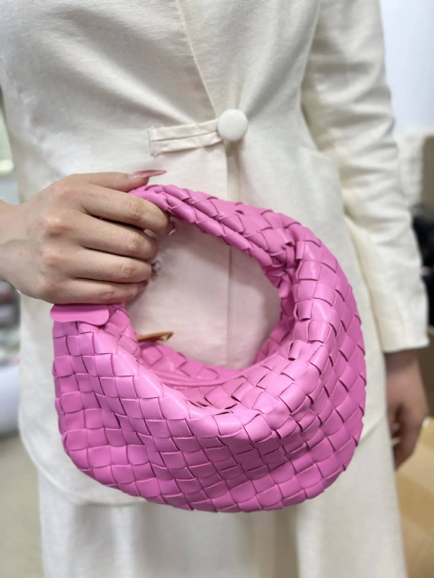 Woven Leather Hobo Bag | Intrecciato Pattern Design