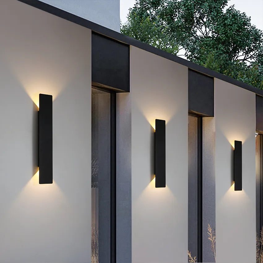 Modern Outdoor Wall Light | Black Aluminum Linear Sconce