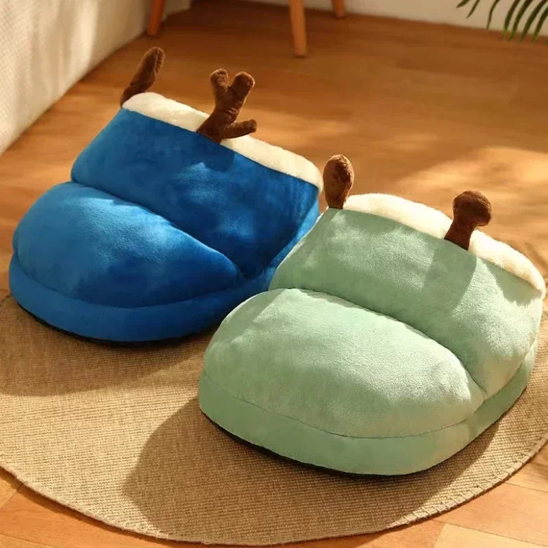 Cozy Pet Slipper Bed | Plush Coral Fleece Winter Nest