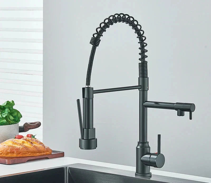 Professional Kitchen Faucet | Pull-Out Spray with 360° Rotation