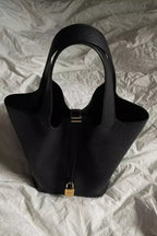 Classic Tote Handbag | Cream Textured Leather Look