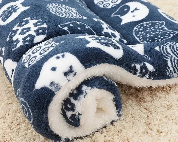 Pet Comfort Blanket | Soft Flannel Star Pattern Design