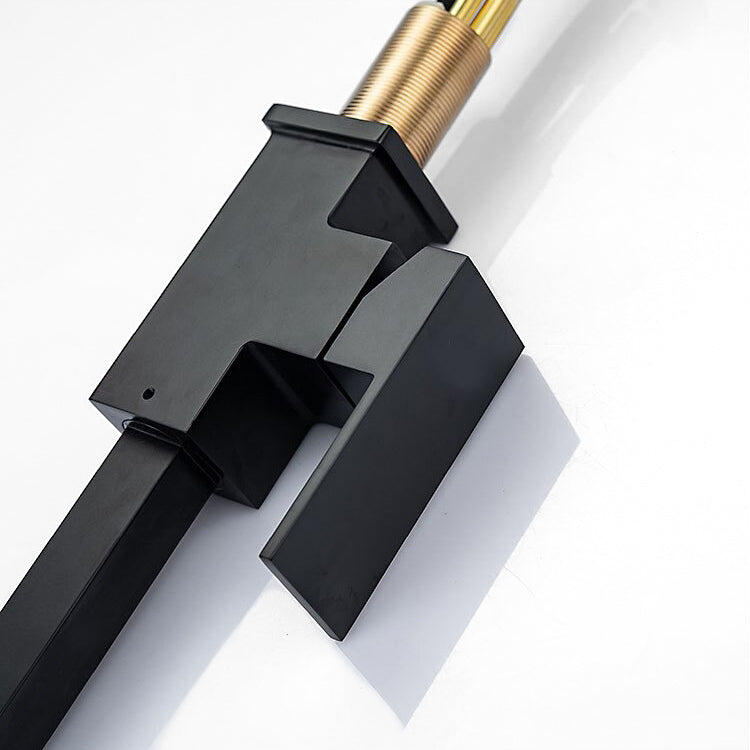 Modern Kitchen Faucet | Matte Black Pull-Down Sprayer